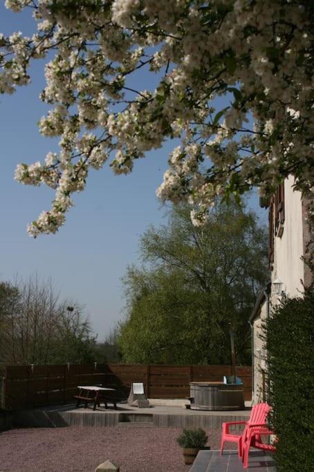 Domaine Des Hetres Villa Longraye Exteriör bild