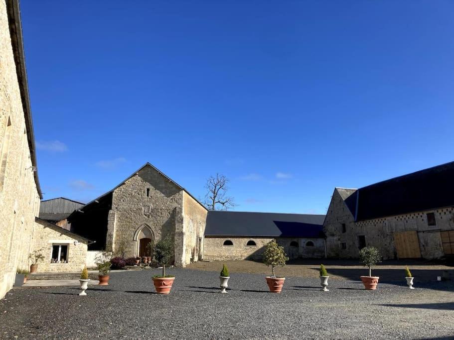 Domaine Des Hetres Villa Longraye Exteriör bild