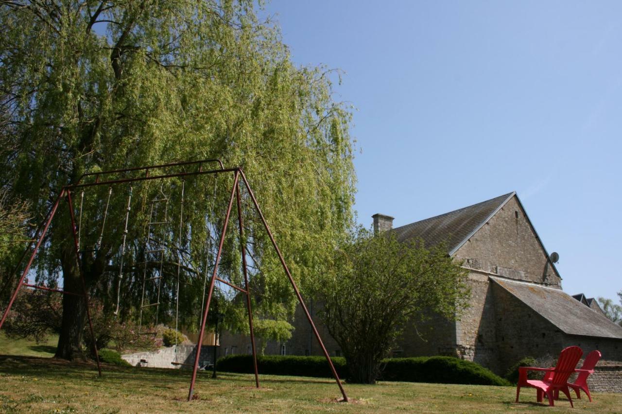 Domaine Des Hetres Villa Longraye Exteriör bild